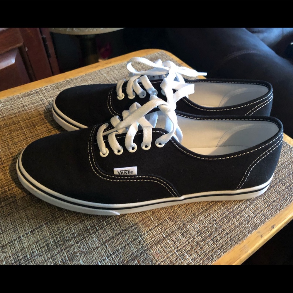 Vans authentic lo pro